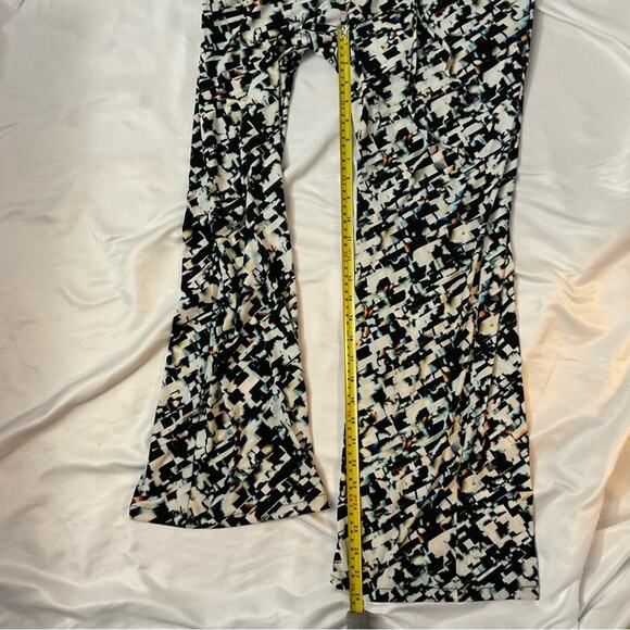 Vince Camuto Abstract Sleeveless Jumpsuit Size 0P Dopamine Prints Retrogirl - Picture 7 of 9